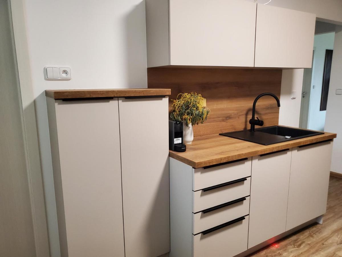 Novy Apartman Eva Jicin Exterior photo